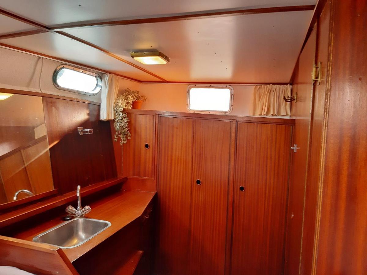فندق Motor Yacht Almaz أمستردام المظهر الخارجي الصورة