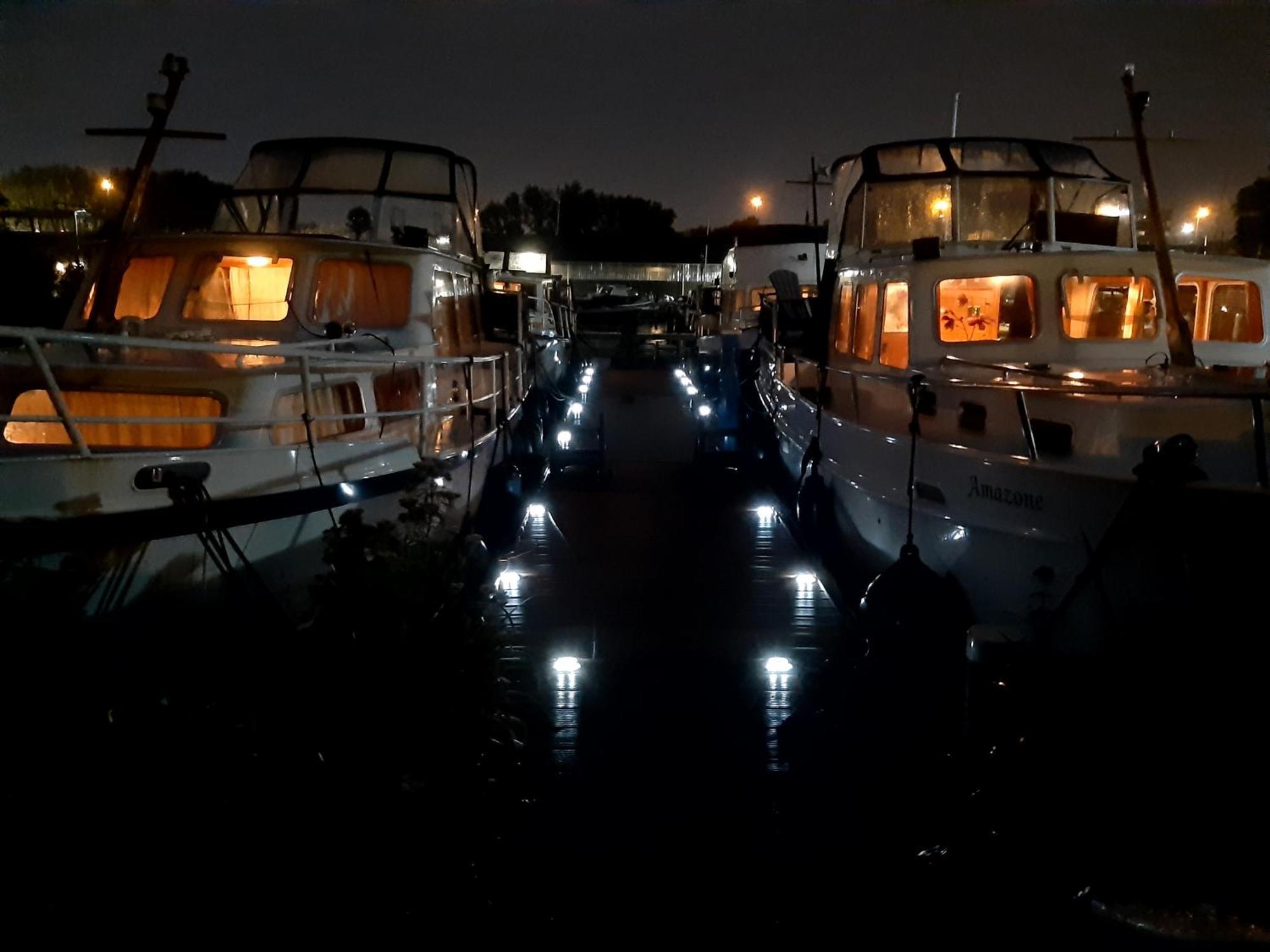 فندق Motor Yacht Almaz أمستردام المظهر الخارجي الصورة